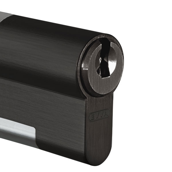 EVVA Schwarz patiniert